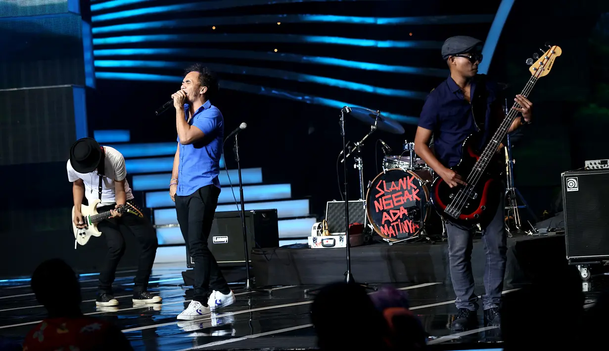 Slank menggila dengan formasi mereka yang minus gitarisnya, Abdee Negara (Foto: Galih W Satria/Bintang.com)