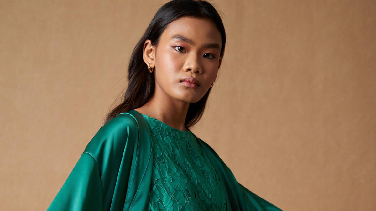 Salah Pilih Kain Bisa Bikin Kulit Gatal? Ini Tips Memilih Gamis yang Sehat untuk Kulit Sensitif