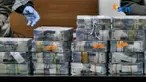 KPK akhirnya berhasil mengamankan uang suap Wali Kota Kendari, Adriatma Dwi Putra dan sang ayah, Asrun, yang kini mencalonkan sebagai Cagub Sultra.