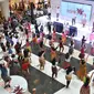 Suasana babak final Indonesia Menari 2015 di Mal Grand Indonesia, Jakarta (22/11/2015). Sebanyak 1500 peserta ikut dalam tarian massal dengan koreografi tradisional dan modern. (Liputan6.com/Gempur M Surya)