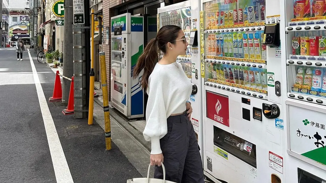 Nikita Willy mencuri perhatian dengan penampilannya saat liburan di Jepang. [Foto: IG/nikitawillyofficial94].