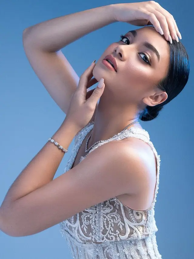 Angela Gilsha