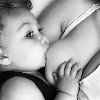 Ibu menyusui boleh berpuasa dengan aturan.