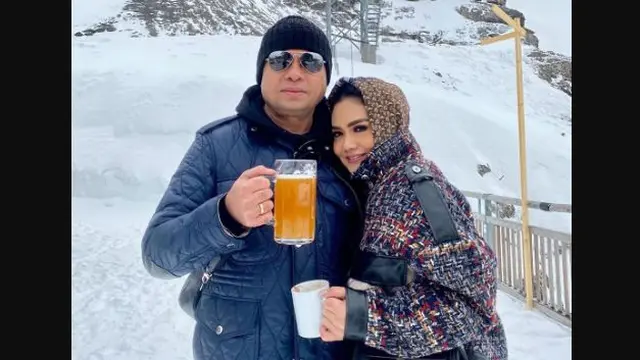 Senyum Krisdayanti dalam Liburan Keluarga ke Swiss di Tengah Pandemi Corona Covid-19