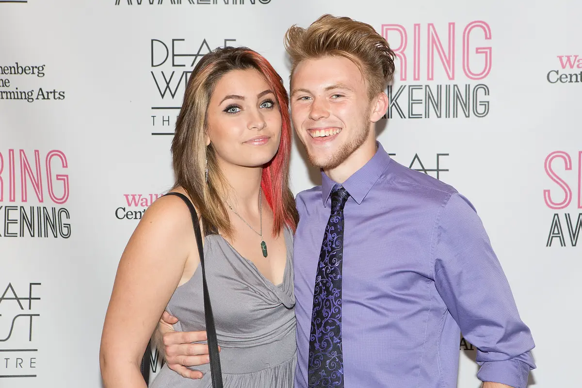 [Bintang] Paris Jackson dan Chester Castellaw