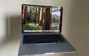 Macbook Air M4 13 Inci. (Liputan6.com)