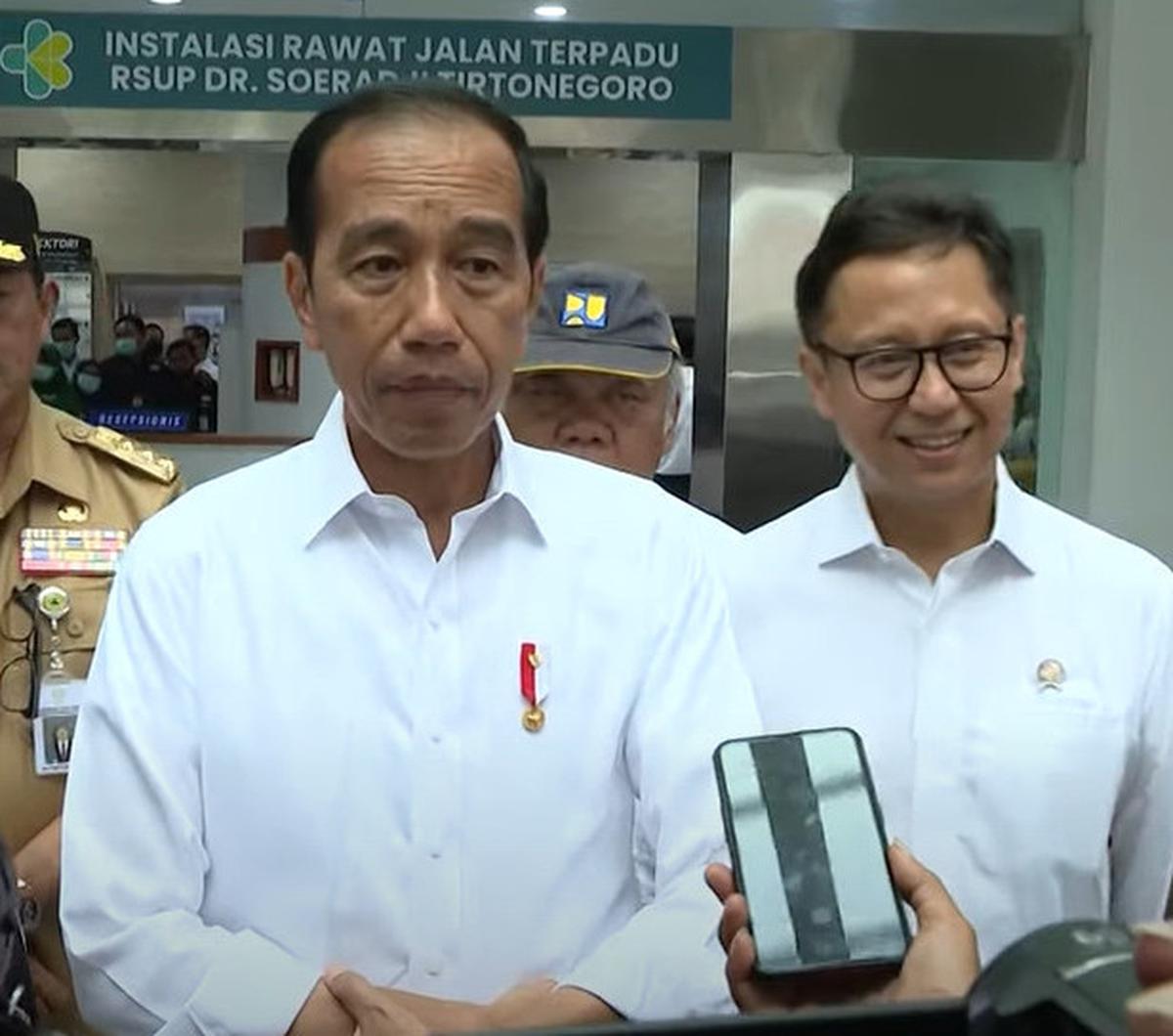 "Karakter ibu bagus dan kedisplinan ibu-ibu dalam mengangsur juga sangat bagus," ujar dia.