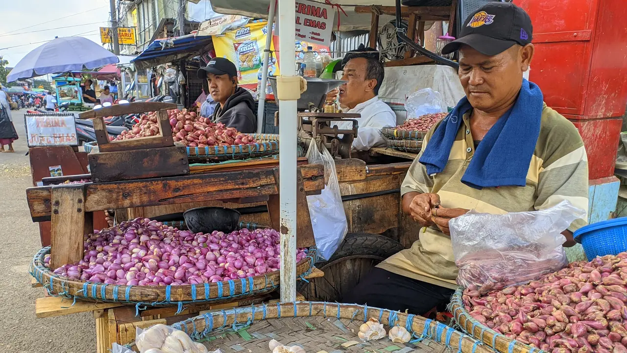 Pedagang bawang putih dan bawang merah (Liputan6/Satrya Bima P)