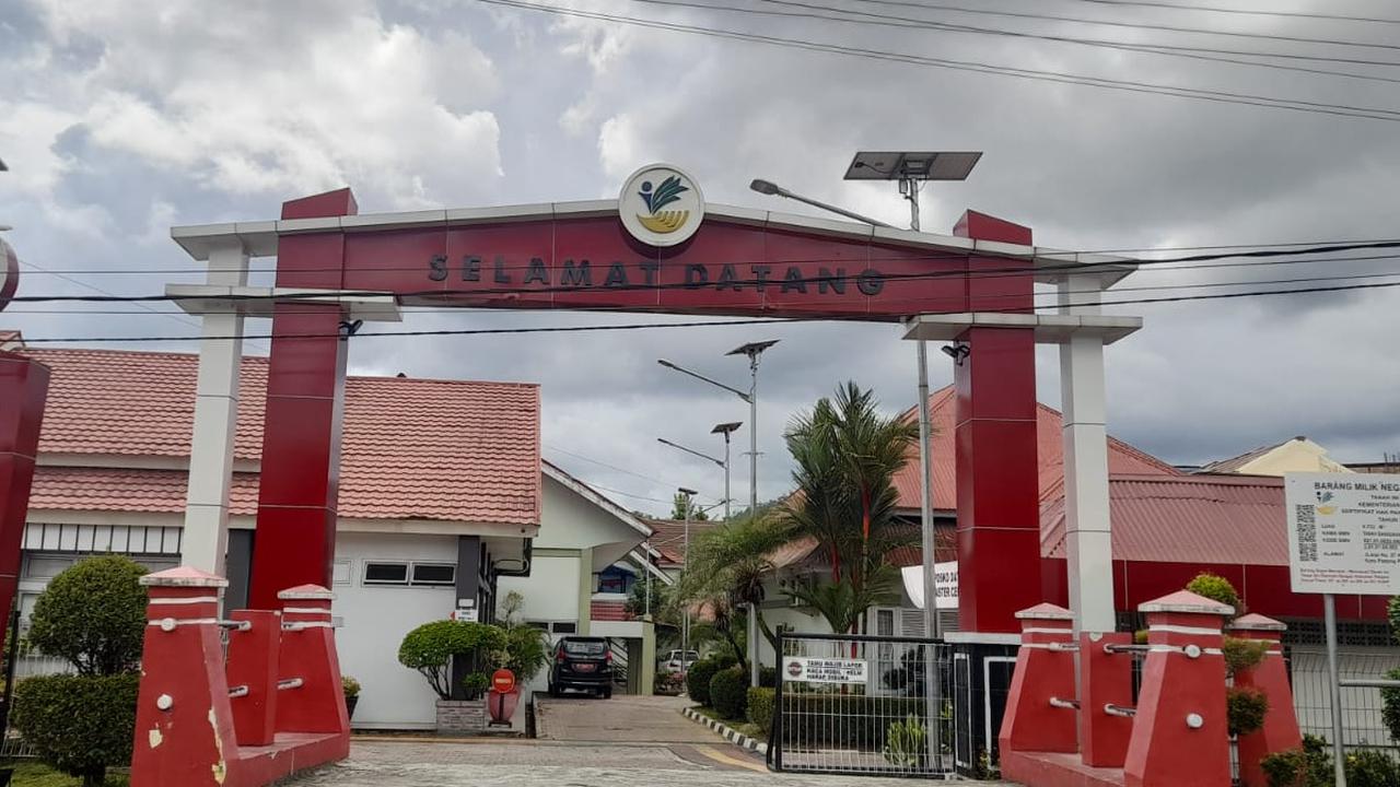 Sekolah rakyat di Padang