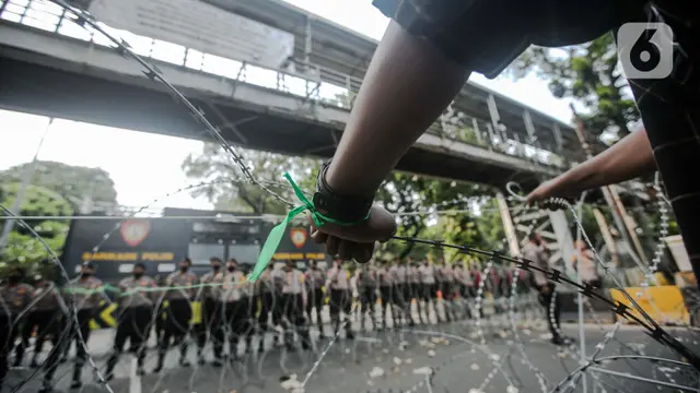 Aksi HMI Tolak Kenaikan BBM