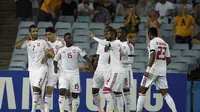 Pemain Uni Emirat Arab bersorak usai cetak gol (Reuters)