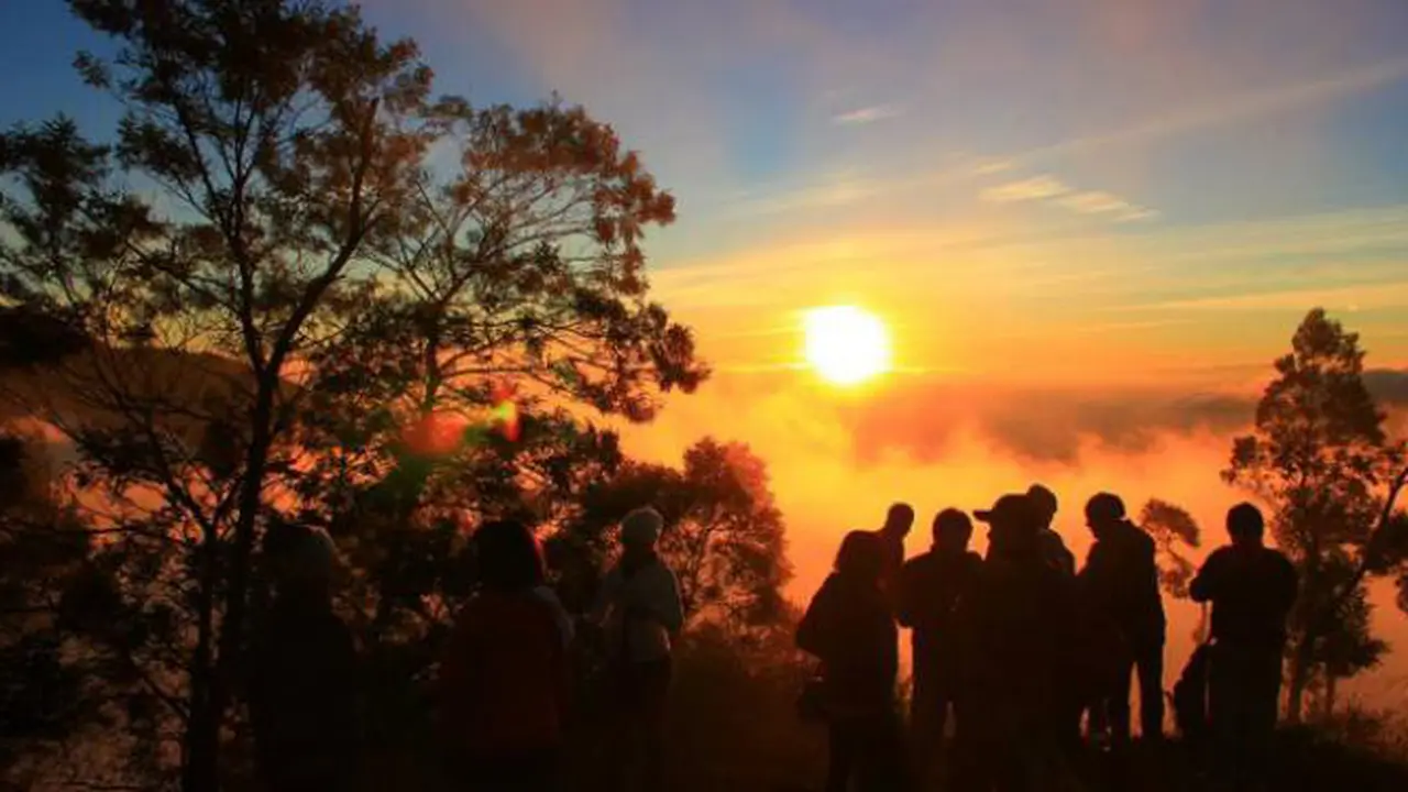 5 Tempat Memesona untuk Menikmati Sunrise di Langit Yogyakarta