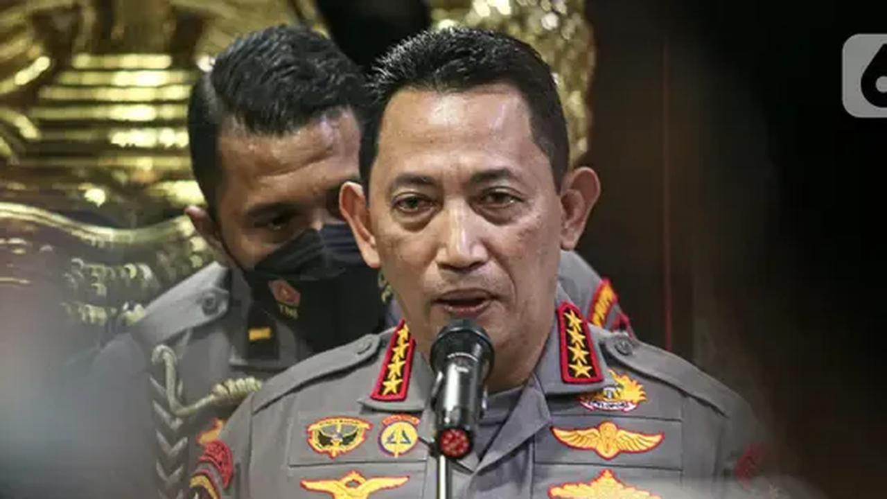 Nayla merupakan remaja perempuan berusia 17 tahun dengan keterbatasan tidak bisa mendengar atau tunarungu.