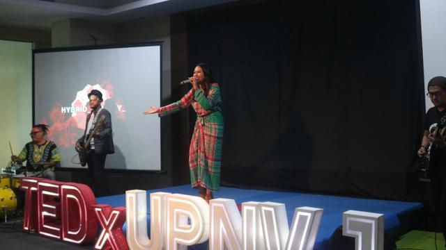 TEDxUPNVJ