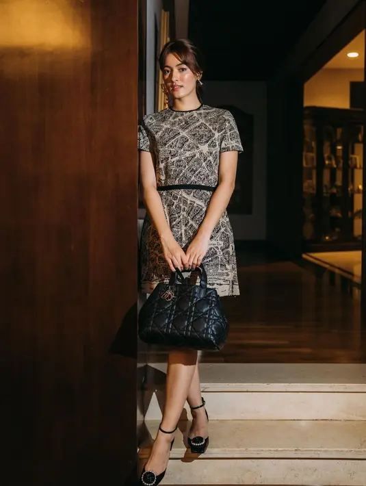 Mawar De Jongh tampil menarik [Instagram/mawar_eva]