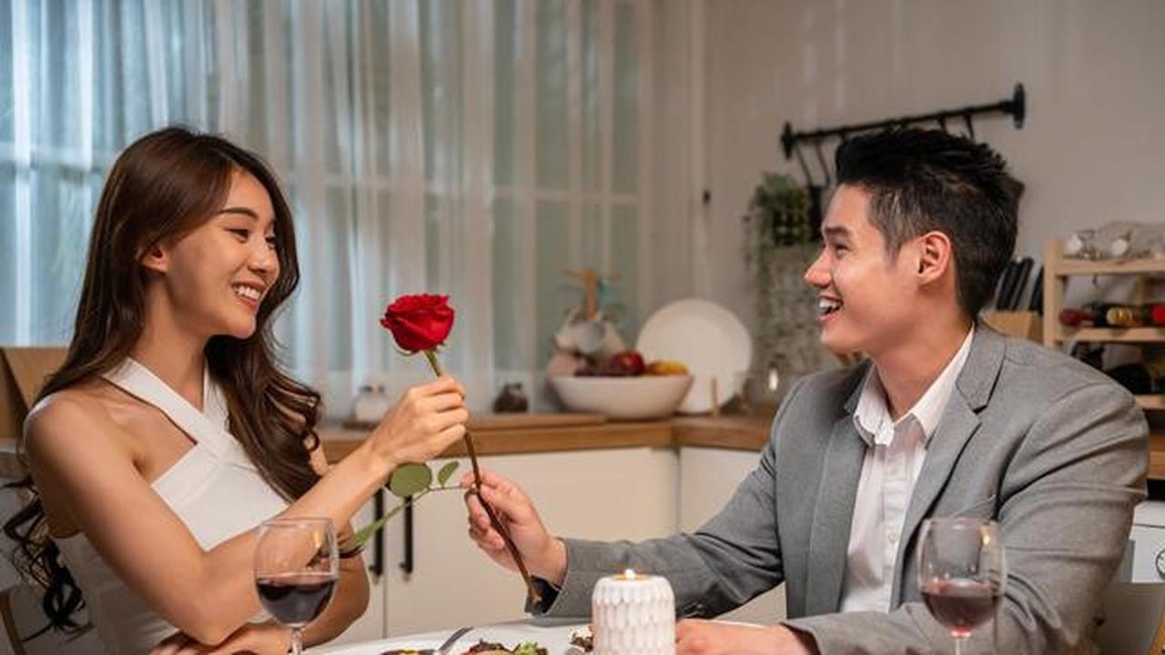 60 Pantun Romantis Bahasa Jawa untuk Menyampaikan Perasaan dengan Lebih Percaya Diri