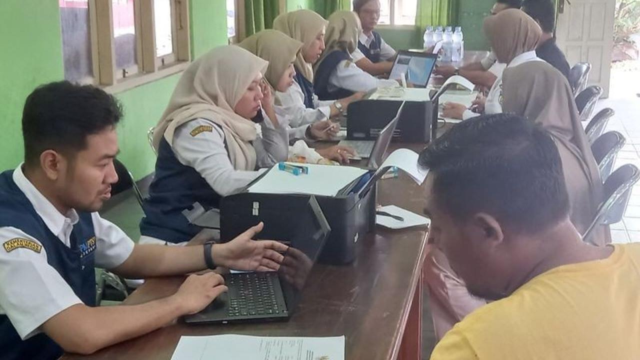 Layanan Jemput Bola Mudahkan Akses BBM Nelayan Karimunjawa