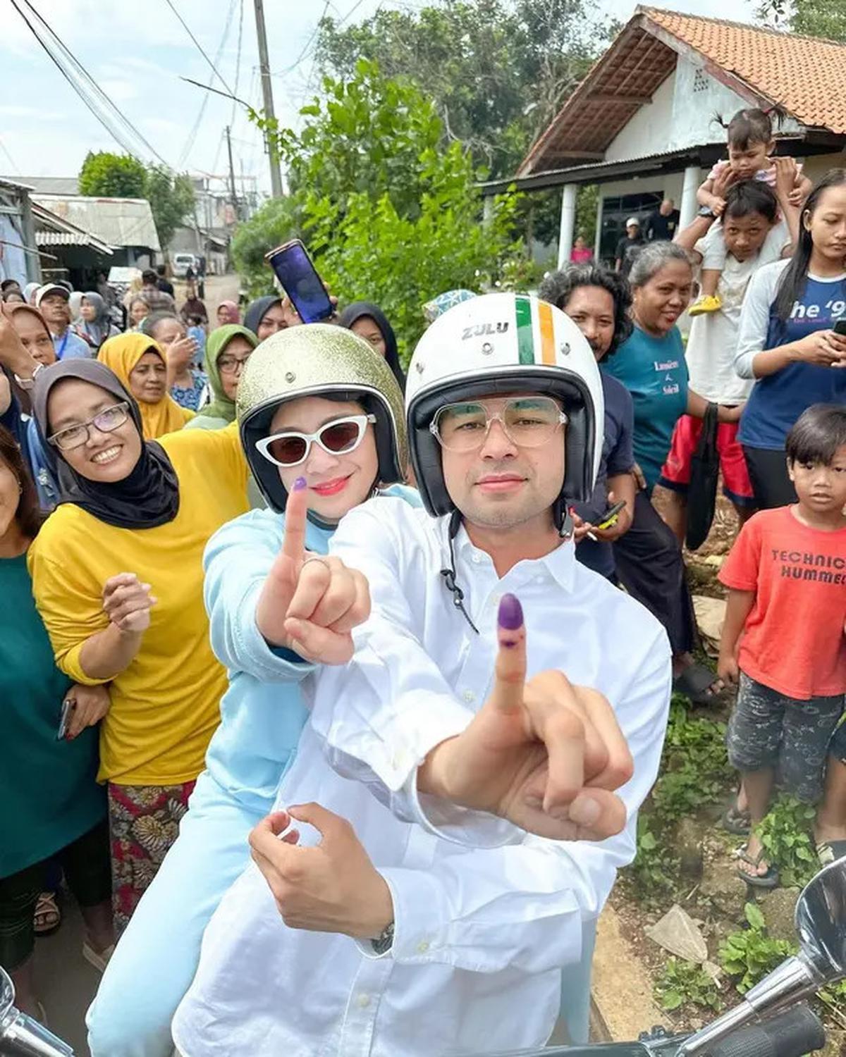 6 Potret Raffi Ahmad dan Nagita Slavina Nyoblos di TPS Pilkada 2024, Berharap Pesta Demokrasi Damai