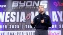 President Byon Combat, Yoshua Marcellos, memberikan sambutan saat jumpa pers Byon Combat Showbiz Vol. 6 di SCTV Tower, Senayan, Jakarta, Kamis, (23/10/2025). (Bola.com/Bagaskara Lazuardi)