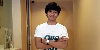 Jefri Nichol  kembali dalam dunia perfilman di Indonesia yang berjudul One Fine Day. Lantaran lokasi syuting yang berada di luar negeri, tak heran banyak hal yang sulit dilupakan. (Nurwahyunan/Bintang.com)