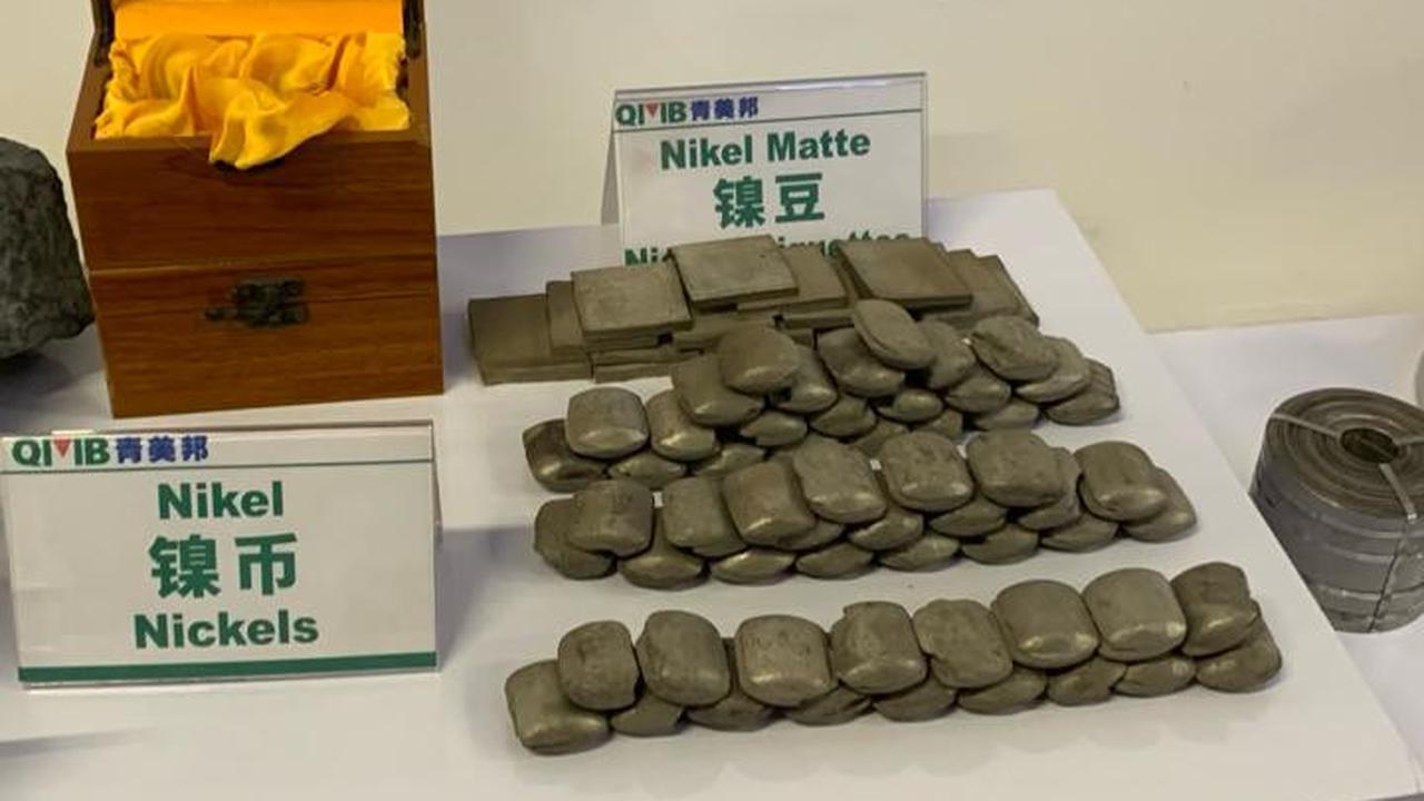 Ilustrasi bijih nikel. (Deon/Liputan6.com)