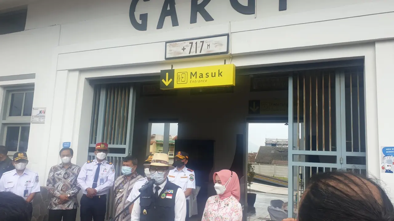 Gubernur Jawa Barat Ridwan Kamil menyampaikan keprihatinannya terhadap OTT KPK terhadap Walikota Bekasi.