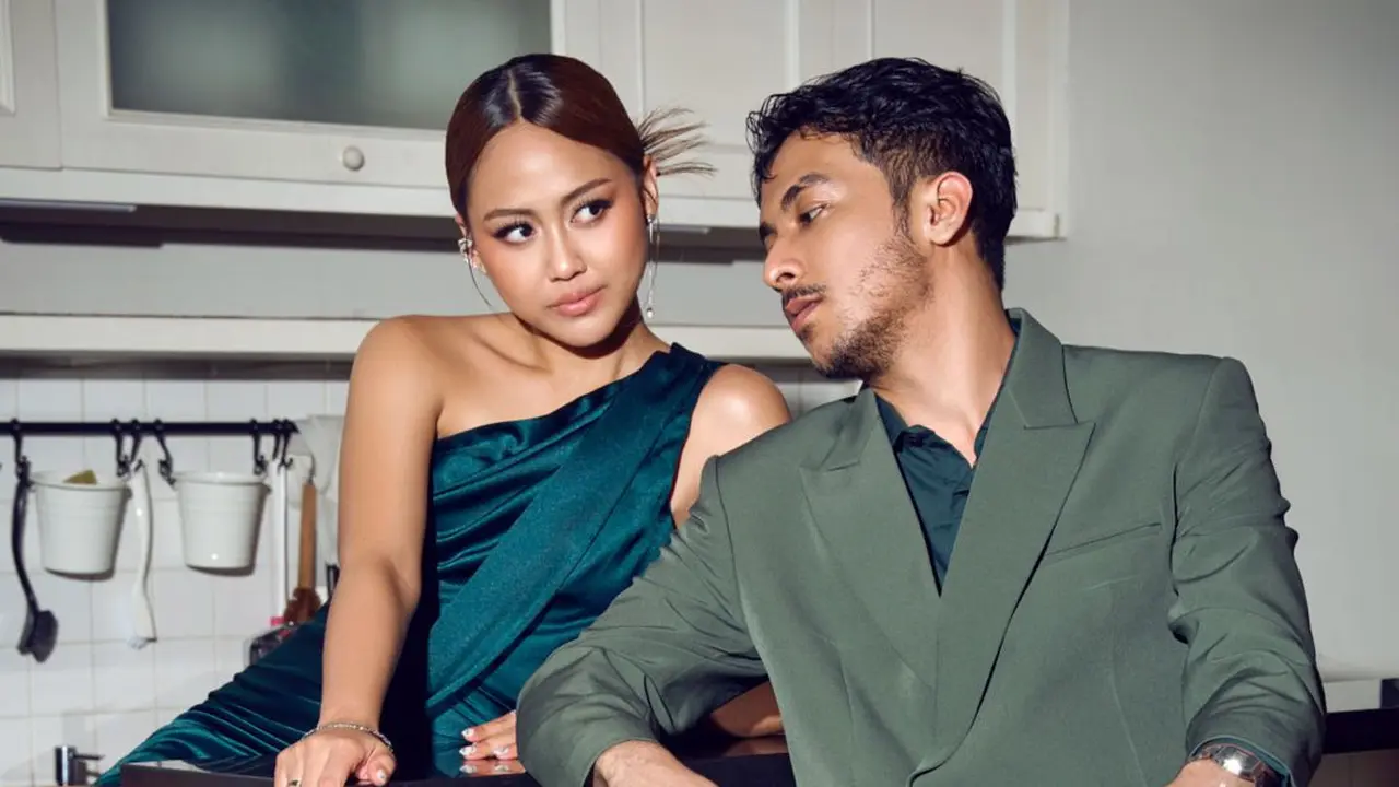 Sisca Saras dan Aziz Hedra