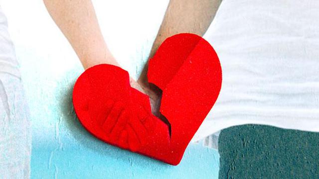 Baru Sadari Ternyata Kakak-Adik, Pasangan Ini Akhirnya Bercerai Setelah 30 Tahun Menikah