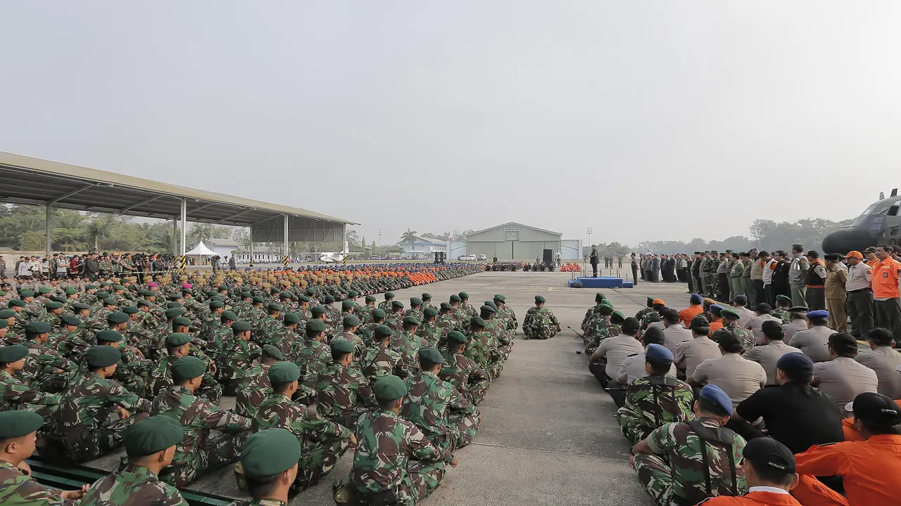 [FOTO] SBY Kumpulkan Ribuan TNI Atasi Asap Riau
