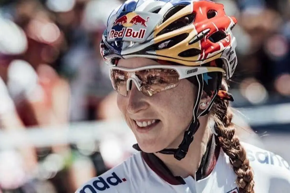 8 World’s Hottest Female Mountain Bike (MTB) Riders
