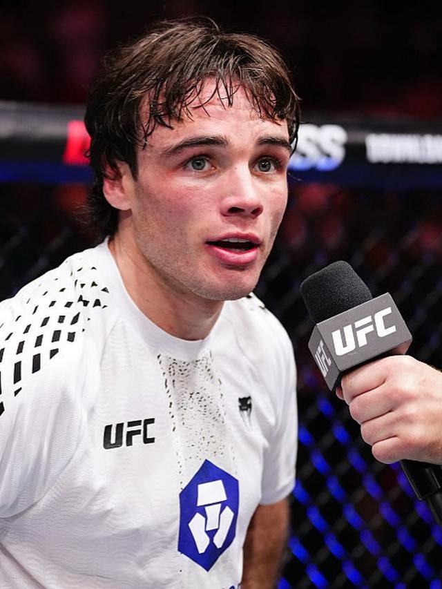 Petarung UFC, Luke Riley.