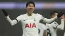 <p>Selebrasi striker Tottenham Hotspur, Son Heung-min setelah mencetak gol kedua timnya ke gawang Bournemouth pada laga pekan ke-20 Liga Inggris 2023/2024 di Tottenham Hotspur Stadium, London, Minggu (31/12/2023). (AP Photo/Ian Walton)</p>
