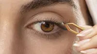 Tips Memasang Cluster Lashes Tahan Lama dan Tidak Mudah Lepas
