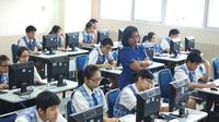 Sebanyak 152.124 pelajar dari SMP/MTs dan SMA/SMK/MA yang tersebar di 9 Kabupaten/Kota di Provinsi Banten terdaftar menjadi peserta UN 2017.