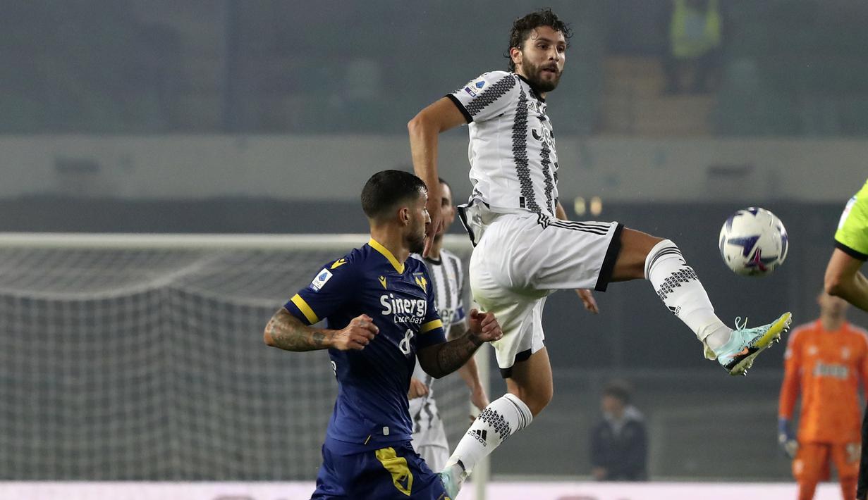 Kemenangan ini juga meneruskan tren positif Manuel Locatelli dkk yang telah sukses menorehkan kemenangan dalam 5 laga berturut-turut di Liga Italia musim ini sejak pekan ke-10. (LaPresse via AP/Paola Garbuio)