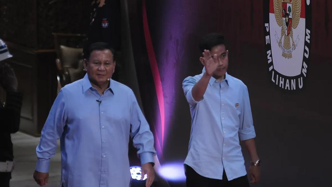 Muzani menilai, sikap Gibran itu sebagai bentuk ekspresi. Menurutnya, sikap seseorang yang tepuk tangan, teriak, lompat-lompat adalah wajar.<br>