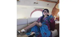 Gaya Selebriti Dalam Jet Pribadi Mewah