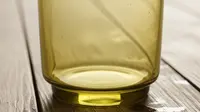 Gelas Kaca Tampak Kusam karena Noda Minuman? Ini Cara Membersihkannya dengan Bahan Dapur