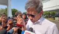 Finger Heart Rocky Gerung untuk Dua Tahun Prabowo-Gibran