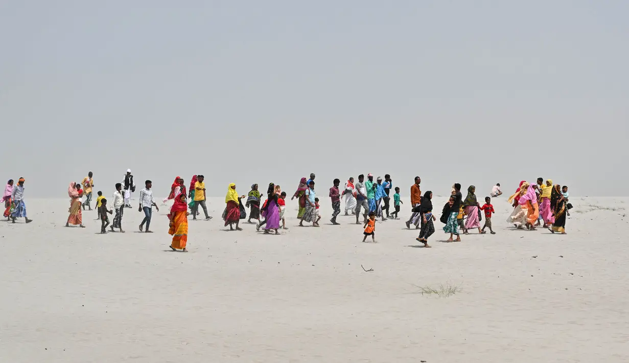 Lebih kurang satu miliar pemilih berpartisipasi langsung dalam beberapa fase pemilu India. (Biju BORO/AFP)