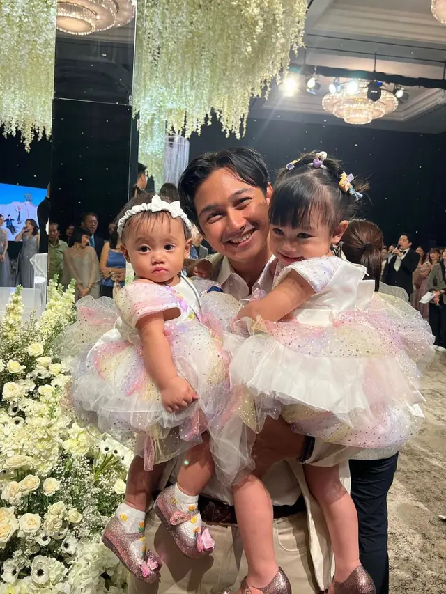Suami Felicya, Sigap Membantu Mengurus Anak.