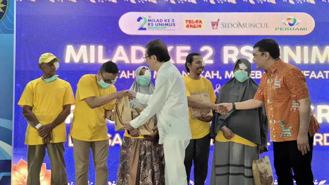 Bakti Sosial Operasi Katarak Gratis di RS UNIMUS