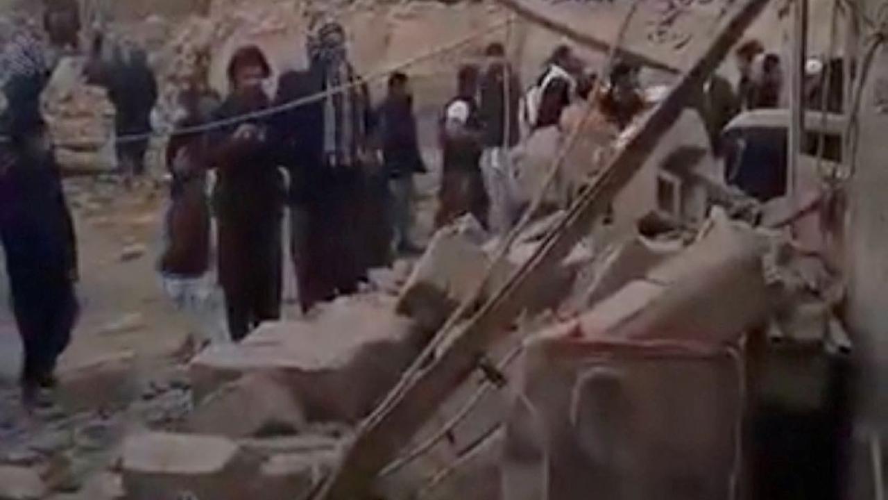 Sehari sebelumnya, Iran menggempur Pakistan dengan rudal hingga menewaskan dua anak-anak di bagian barat negara itu.