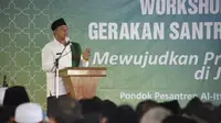 Wakil Gubernur (Wagub) Jawa Barat (Jabar) Uu Ruzhanul Ulum mengapresiasi Gerakan Santri Siaga Kependudukan yang digagas BKKBN.