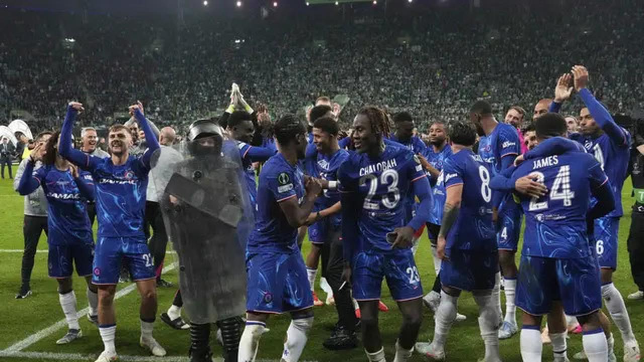 4 Fakta Keberhasilan Chelsea Menjuarai Conference League: Jadon Sancho Tersenyum, Lemari Trofi Eropa Milik Chelsea Lengkap!