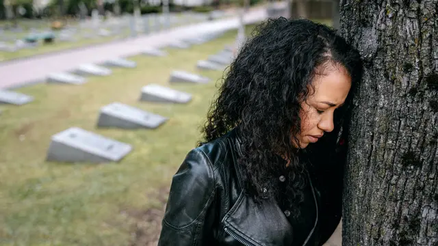 Arti Mimpi Melihat Orang Terdekat Meninggal