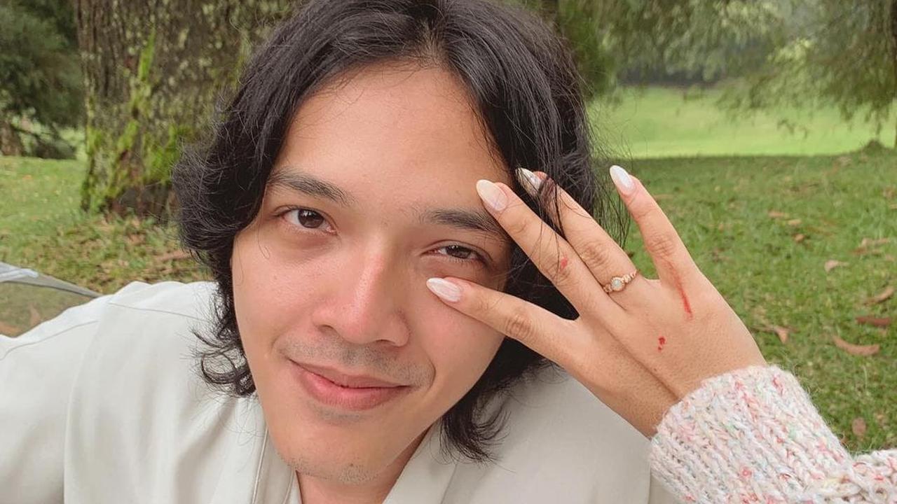 7 Gaya Pacaran Nadin Amizah dan Faishal Tanjung yang Menggemaskan dan Jadi Couple Goals