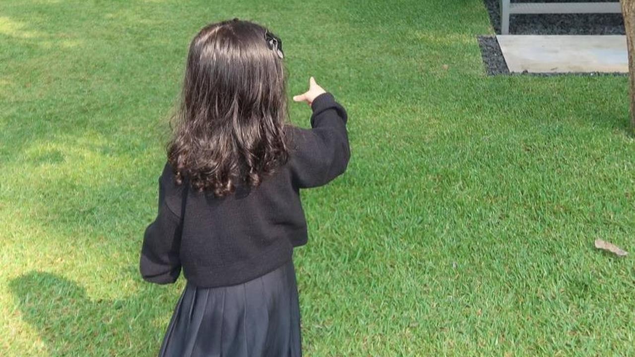 Ada juga yang menyebut jika penampilan Guzel lucu banget bak barbie.