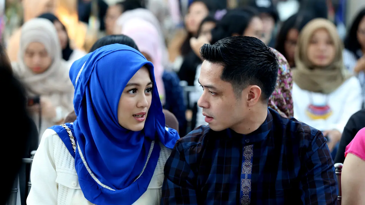 [Bintang] Dude Harlino dan Alyssa Soebandono