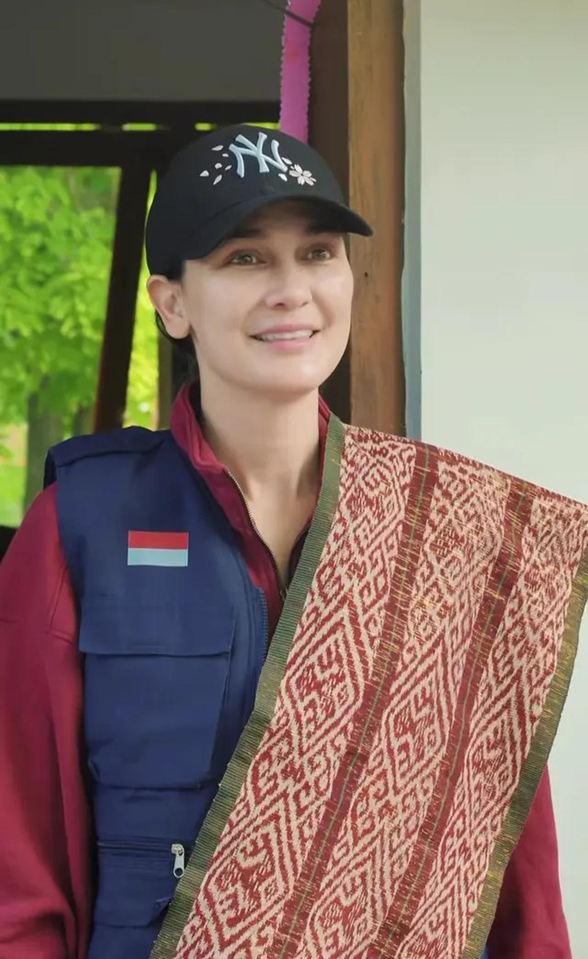 7 Momen Luna Maya Resmikan Gedung Sekolah Baru di NTT, Dulu Berdinding Kayu